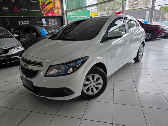 CHEVROLET ONIX 1.4 MPFI LT 8V FLEX 4P MANUAL CHEVROLET ONIX 1.4 MPFI LT 8V FLEX 4P MANUAL